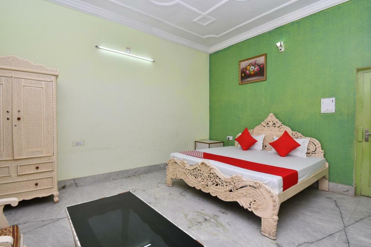 Hotel Oyo 42998 Holiday