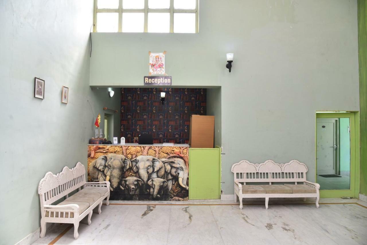 Oyo 42998 Holiday Bikaner